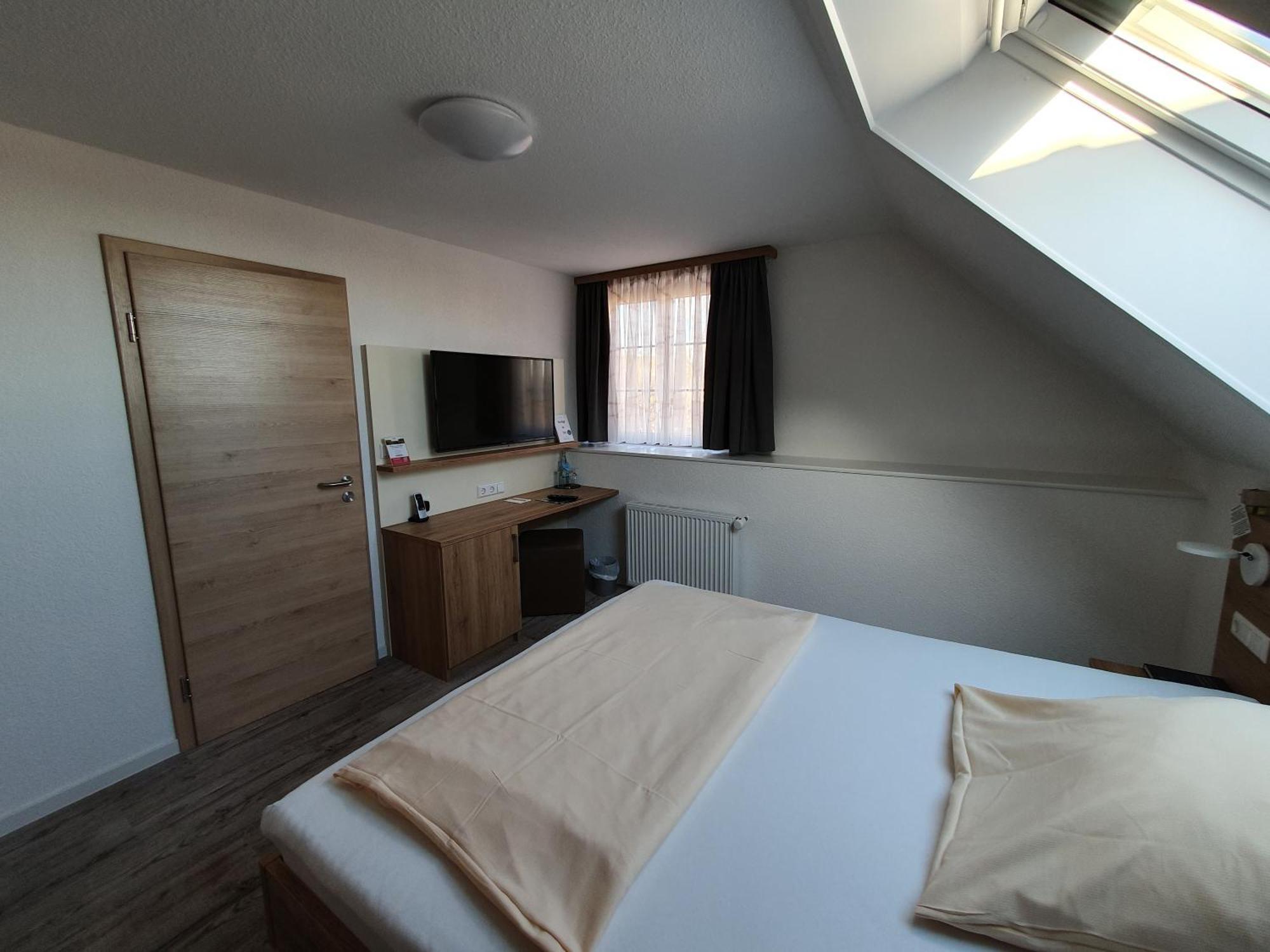 Landgasthaus Hotel Maien Rheinfelden  Bagian luar foto
