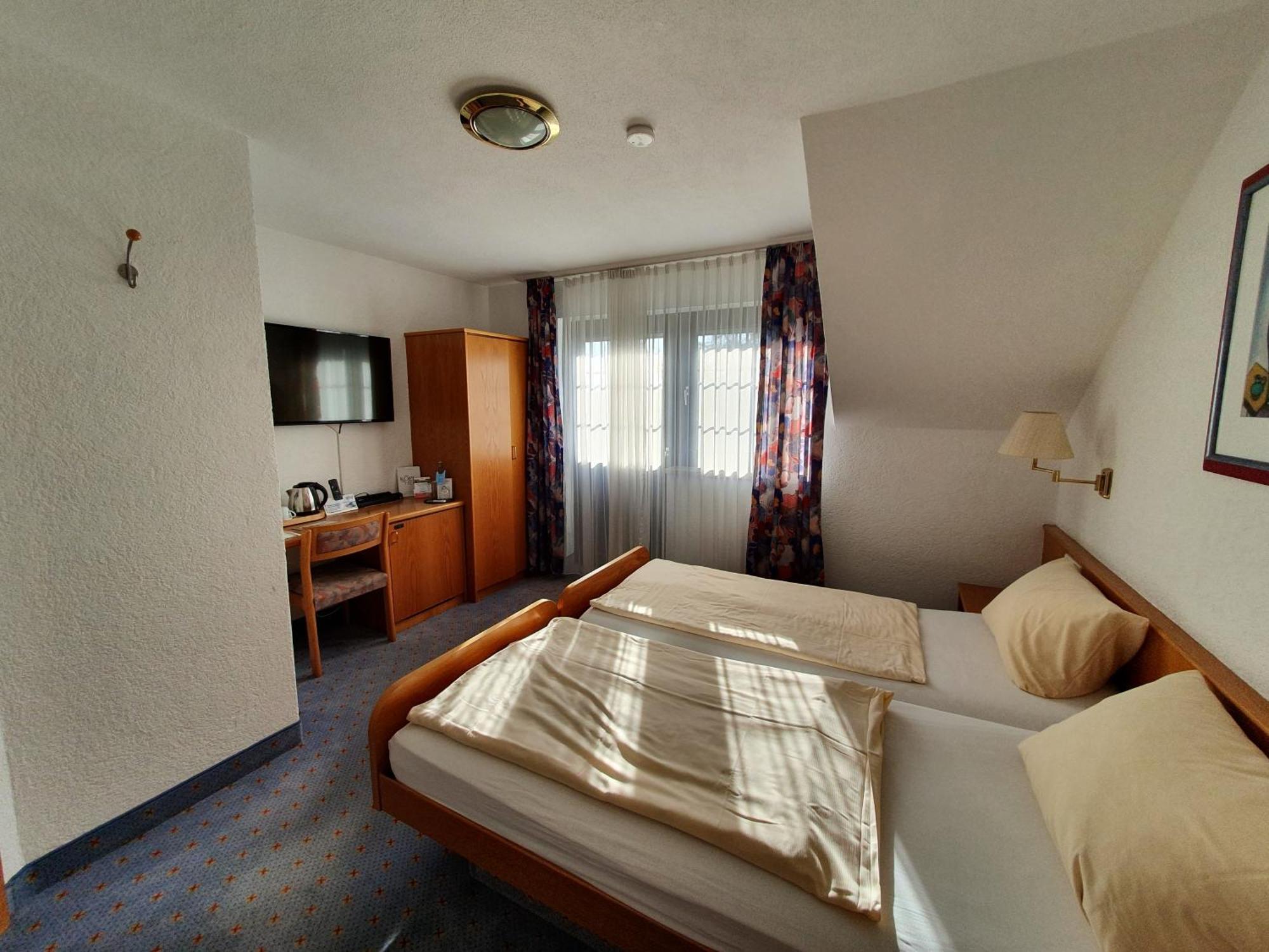 Landgasthaus Hotel Maien Rheinfelden  Bagian luar foto